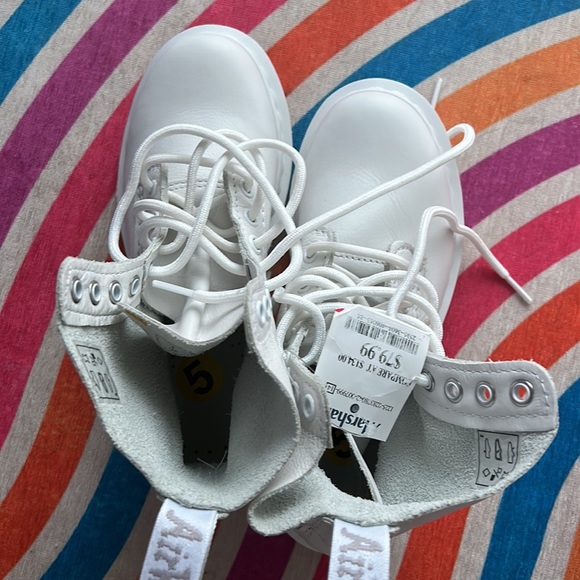 Dr martens adorable new no box - Picture 3 of 6